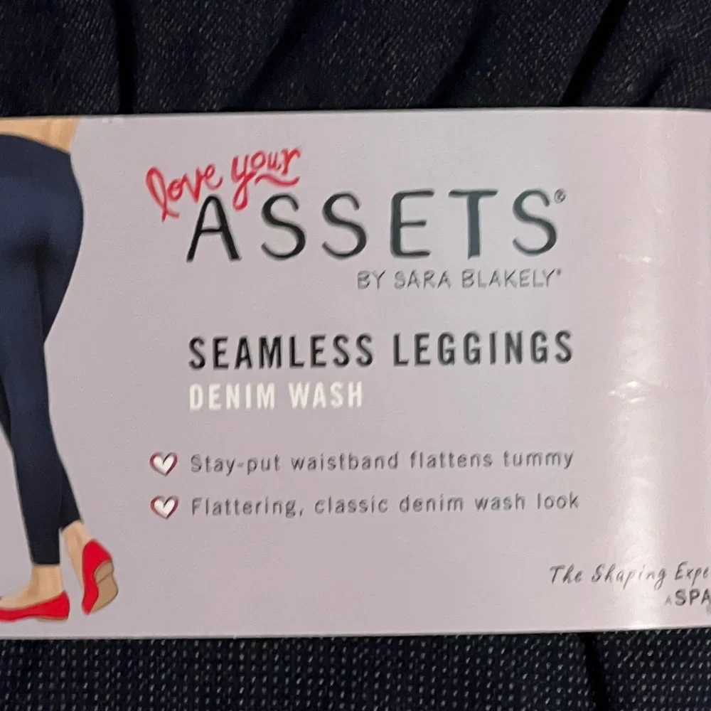 NWT Spanx Assets Shaping Seamless Denim Legging Dark Indigo, size 1X. Dark blue - Picture 6 of 9